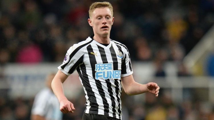 ฌอน-ลองสตาฟ-กองกลางชาวอังกฤษ